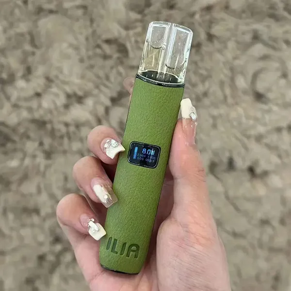 ILIA哩亞 皮革主機