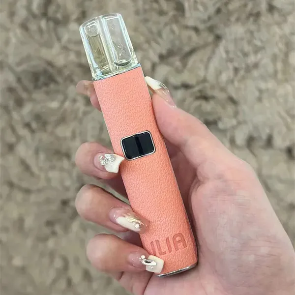 ILIA哩亞 皮革主機